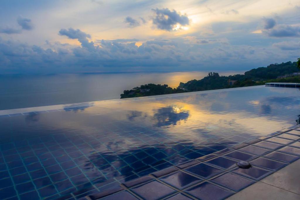 Grand Bleu Ocean View Pool Suite Kamala Beach Exterior foto